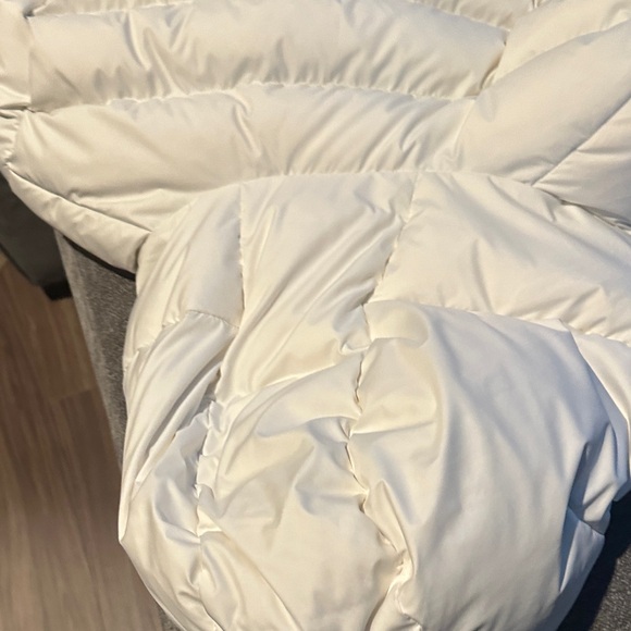 Nike Men’s Windrunner Black Hooded Jacket
Men’s Down Jacket - Picture 8 of 8